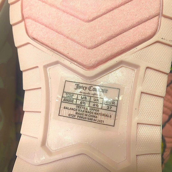 Juicy Couture Pink & White Women’s Avarie Knit Slip-On Joggers Sneakers (NWT) - Picture 7 of 13